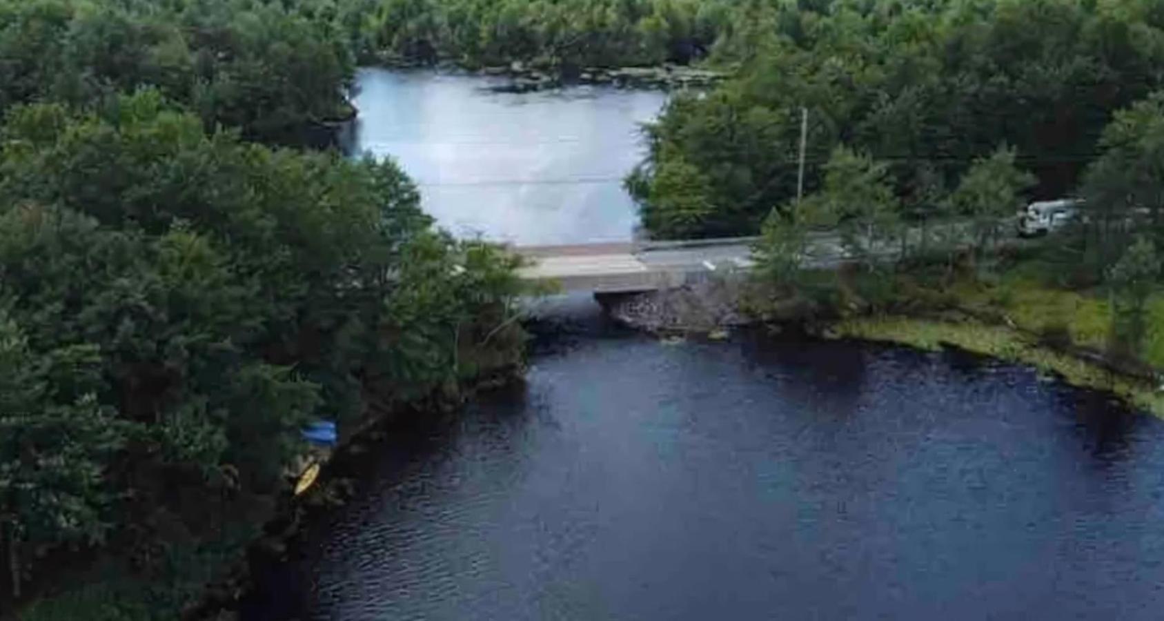 Long Pond Peaceful Pocono Home With Hot Tub, Gym, & Office מראה חיצוני תמונה