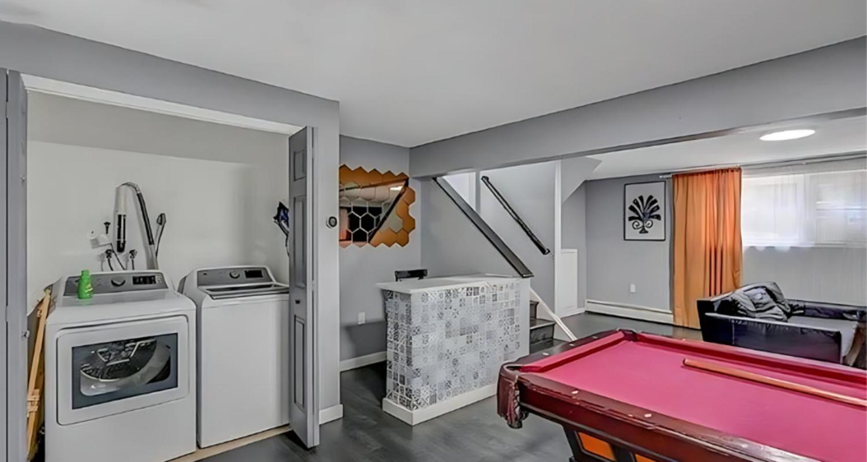 Long Pond Peaceful Pocono Home With Hot Tub, Gym, & Office מראה חיצוני תמונה